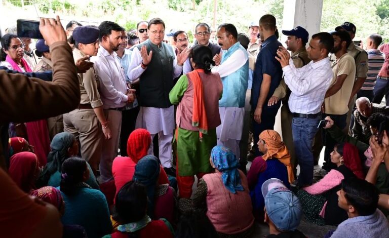 मुख्यमंत्री धामी ने स्यानाचट्टी आपदा प्रभावित क्षेत्रों का किया स्थलीय निरीक्षण,प्रभावितों को हर संभव सहायता का दिया आश्वासन मुख्यमंत्री धामी ने स्यानाचट्टी आपदा प्रभावित क्षेत्रों का किया स्थलीय निरीक्षण,प्रभावितों को हर संभव सहायता का दिया आश्वासन