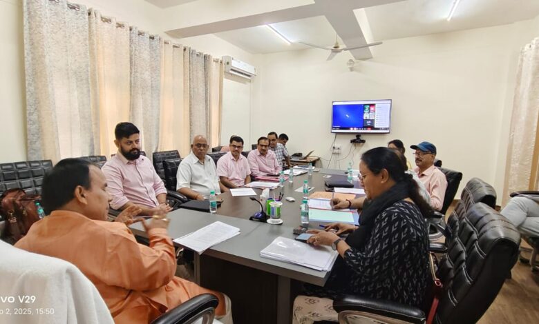 पीएम-श्री स्कूलों की स्थापना को बनेगी ब्लॉक स्तरीय समितिः डॉ. धन सिंह रावत पीएम-श्री स्कूलों की स्थापना को बनेगी ब्लॉक स्तरीय समितिः डॉ. धन सिंह रावत