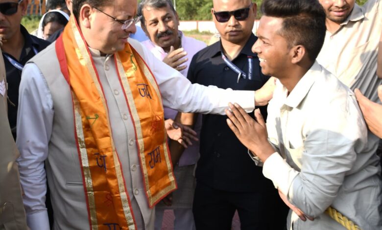 मुख्यमंत्री श्री पुष्कर सिंह धामी ने सर्किट हाउस, हल्द्वानी में जनता से मुलाकात कर सुनी जनसमस्याएं