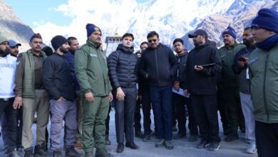 मुख्य सचिव श्री आनन्द बर्द्धन ने केदारनाथ यात्रा व्यवस्थाओं का लिया जायजा, पुनर्निर्माण कार्यों और यात्रियों की सुविधाओं का किया निरीक्षण मुख्य सचिव श्री आनन्द बर्द्धन ने केदारनाथ यात्रा व्यवस्थाओं का लिया जायजा, पुनर्निर्माण कार्यों और यात्रियों की सुविधाओं का किया निरीक्षण