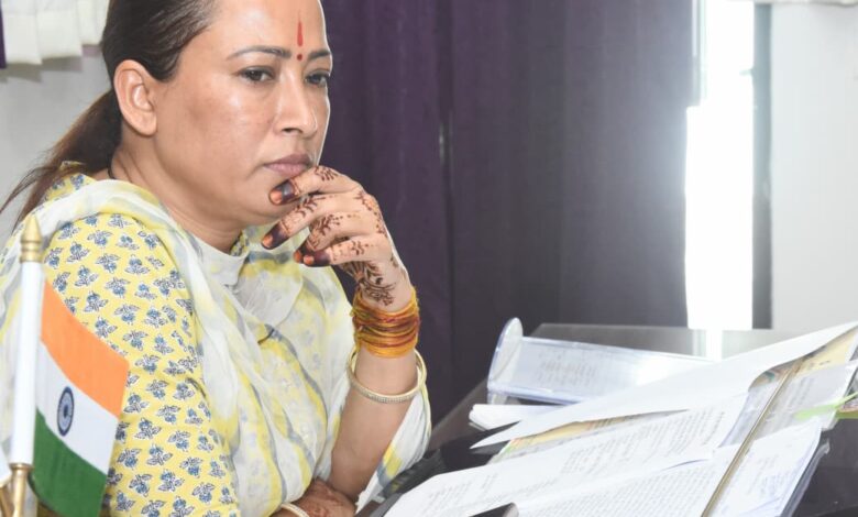 पोषण माह अभियान का समापन भव्य होगा : रेखा आर्या पोषण माह अभियान का समापन भव्य होगा : रेखा आर्या