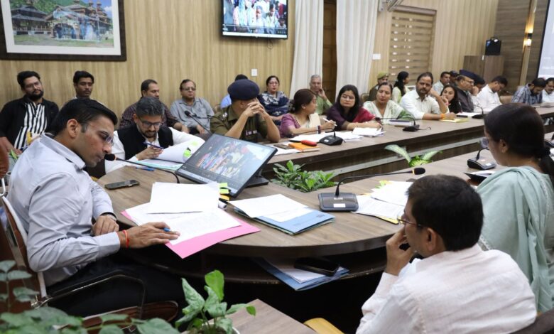 नगर क्षेत्र में वार्ड स्तरीय व ग्रामीण क्षेत्र में ग्राम स्तरीय बाल संरक्षण समितियां की जाएंगी सक्रियःडीएम