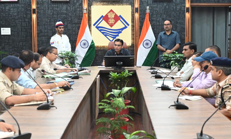 नशे के सौदागर, दवा मिलावट खोरों पर प्रशासन की नजर, राजधानी में नशा तस्करों के लिए नही कोई जगह – डीएम