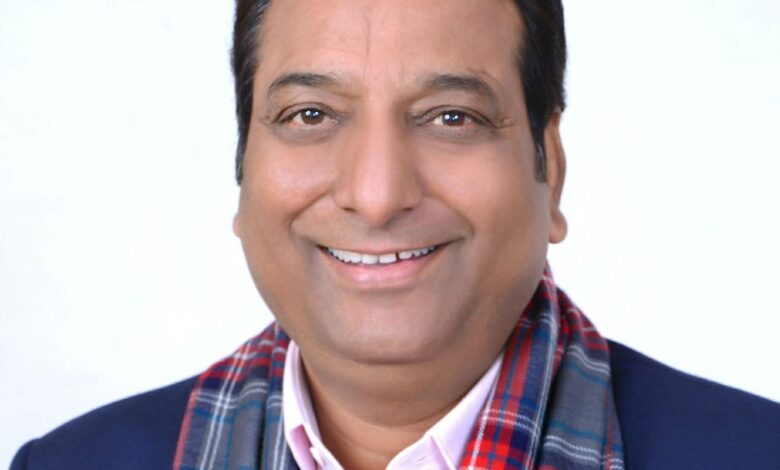 धामी सरकार में दोगुनी रफ्तार से हो रहा देवभूमि का विकास: विनोद चमोली