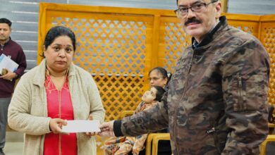 13 वर्षीय दिव्यांग भव्य को; जिलाप्रशासन ने Pram (वाहन) लिए रायफल फंड से दी धनराशि