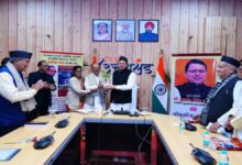 वरिष्ठ पत्रकार जय सिंह रावत की उत्तराखंड का नया राजनीतिक इतिहास पुस्तक का सीएम धामी ने किया विमोचन