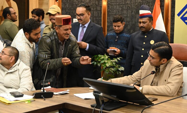 मुख्यमंत्री की जन नीतियों से प्रेरित, डीएम जनदर्शन; जनभावना अनुरूप समाधान; एक्शन मुख्यमंत्री की जन नीतियों से प्रेरित, डीएम जनदर्शन; जनभावना अनुरूप समाधान; एक्शन