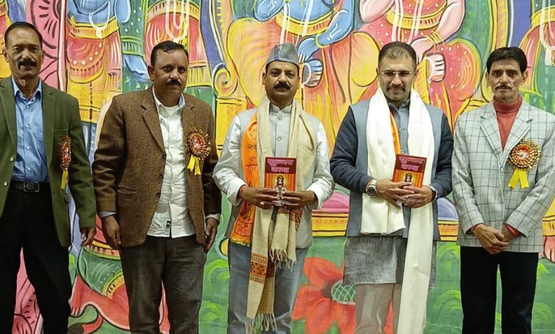 उत्तरकाशी की रामलीला माँ गंगा और राम जी के रिश्तों को जीवंत रखे हुए है- अभिनव थापर