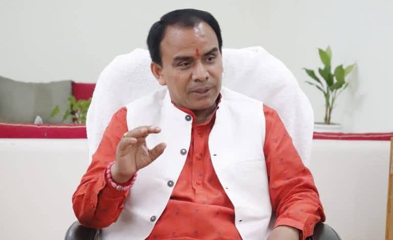 चतुर्थ श्रेणी भर्ती में देरी पर विभागीय मंत्री ने जताई नाराजगी चतुर्थ श्रेणी भर्ती में देरी पर विभागीय मंत्री ने जताई नाराजगी