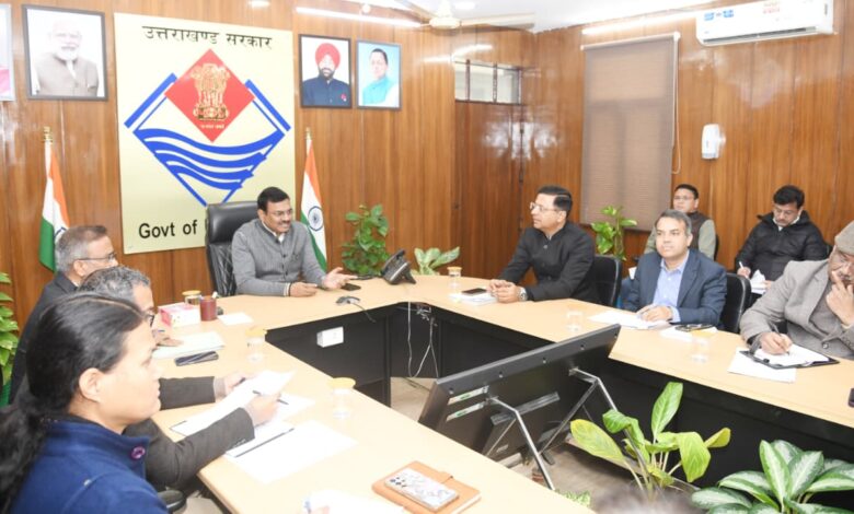 मुख्य सचिव ने राष्ट्रीय राजमार्ग परियोजनाओं की समीक्षा, धीमी प्रगति पर जताई नाराजगी