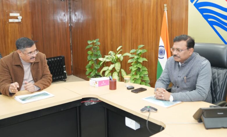 मुख्य सचिव आनन्द बर्द्धन ने जमरानी व सौंग बांध परियोजनाओं की समीक्षा की, समयबद्ध पूर्णता के निर्देश