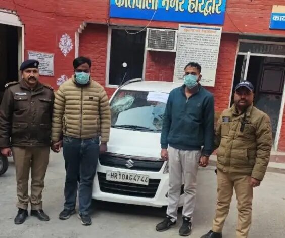 पार्किंग मैनेजर के हत्यारों को पुलिस ने 24 घंटे के अंदर किया गिरफ्तार पार्किंग मैनेजर के हत्यारों को पुलिस ने 24 घंटे के अंदर किया गिरफ्तार