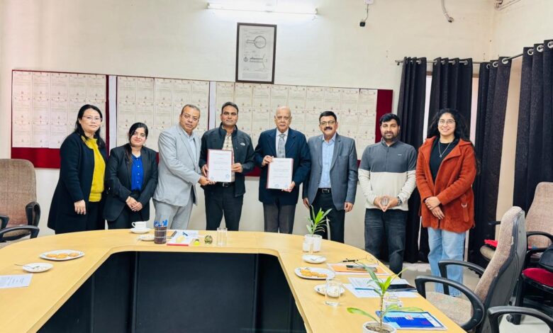 आईआईटी रुड़की ने हस्तांतरित की एरोजेल थर्मल रैप्स प्रौद्योगिकी, मेक-इन-इंडिया की दिशा में बड़ा महत्वपूर्ण कदम*