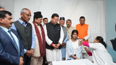 प्रधानमंत्री नरेंद्र मोदी ने अजमेर से किया देशव्यापी एचपीवी टीकाकरण अभियान का शुभारंभ, मुख्यमंत्री पुष्कर सिंह धामी ने हल्द्वानी मेडिकल कॉलेज से लिया वर्चुअल भाग