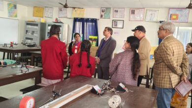 संयुक्त सचिव डॉ. महेन्द्र कुमार ने देहरादून के पीएम श्री विद्यालयों का किया निरीक्षण