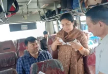 होली पर्व पर देहरादून में वाहन चेकिंग अभियान, 2100 वाहनों के काटे चालान, तो 140 सीज, एआरटीओ अनीता चमोला के नेतृत्व में होली पर्व पर देहरादून में वाहन चेकिंग अभियान, 2100 वाहनों के काटे चालान, तो 140 सीज, एआरटीओ अनीता चमोला के नेतृत्व में