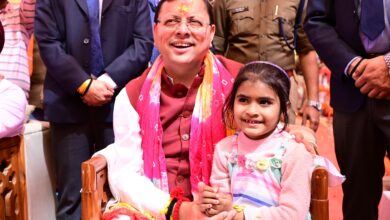 काशीपुर रंगोत्सव होली मिलन समारोह में शामिल हुए मुख्यमंत्री पुष्कर सिंह धामी