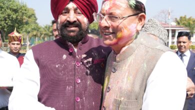 लोक भवन में होली मिलन समारोह का भव्य आयोजन, राज्यपाल और मुख्यमंत्री ने दी प्रदेशवासियों को शुभकामनाएं