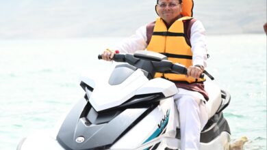टिहरी झील में रोमांच के सफर पर निकले सीएम लेक फेस्टिवल में दिखे सीएम पुष्कर सिंह धामी के अलग-अलग अंदाज