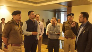 गृहमंत्री के दौरे से पहले देहरादून प्रशासन अलर्ट, डीएम सविन बंसल ने एसएसपी संग व्यवस्थाओं का किया स्थलीय निरीक्षण