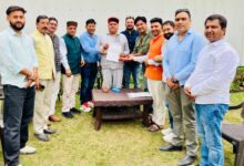 भट्ट से मिला होटल व्यवसायियों का प्रतिनिधिमंडल,दिया ज्ञापन