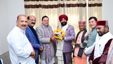 भराड़ीसैंण में मुख्यमंत्री धामी ने राज्यपाल गुरमीत सिंह से की शिष्टाचार भेंट