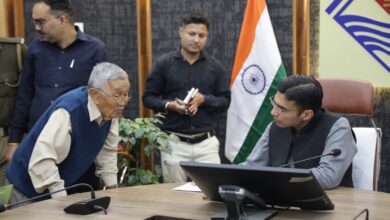 जनता दर्शन में डीएम सविन बंसल का त्वरित एक्शन, 170 शिकायतों में कई का मौके पर समाधान