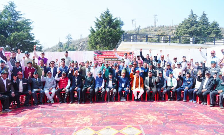 मुख्यमंत्री ने भराड़ीसैंण में अग्निवीर कैडेट्स से किया संवाद