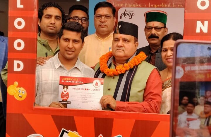 देहरादून में 15वें विशाल स्वैच्छिक रक्तदान शिविर में उमड़ा जनसैलाब, 210 यूनिट रक्त हुआ एकत्र देहरादून में 15वें विशाल स्वैच्छिक रक्तदान शिविर में उमड़ा जनसैलाब, 210 यूनिट रक्त हुआ एकत्र