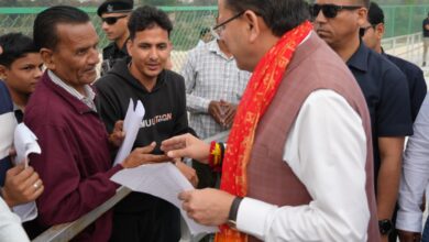 खटीमा भ्रमण पर मुख्यमंत्री धामी ने सुनी जनसमस्याएं, अधिकारियों को त्वरित समाधान के निर्देश