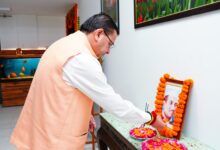 स्व. हेमवती नंदन बहुगुणा की पुण्य तिथि पर मुख्यमंत्री ने दी श्रद्धांजलि