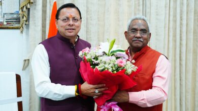 नवनियुक्त मंत्रियों ने मुख्यमंत्री धामी से की मुलाकात, दी शुभकामनाएं