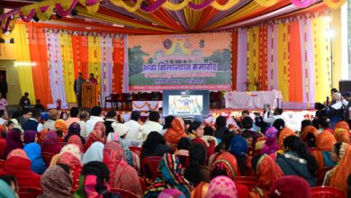 सीएम धामी ने श्री वाराही धाम देवीधुरा, चम्पावत में आयोजित मंदिर के नव निर्माण कार्य के शिलान्यास कार्यक्रम को वर्चुअल माध्यम से किया संबोधित