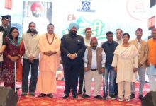 राज्यपाल ने “एक पहाड़ी ऐसा भी” अवार्ड्स में लोगों को किया सम्मानित राज्यपाल ने “एक पहाड़ी ऐसा भी” अवार्ड्स में लोगों को किया सम्मानित