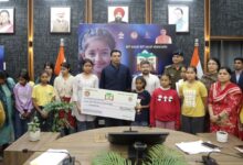 नवरात्र के पावन अवसर पर  डीएम ने की देवियों की स्तुति; 10 बालिकाओं की शिक्षा पुनर्जीवित