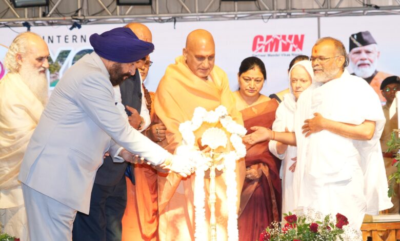 ऋषिकेश में अंतर्राष्ट्रीय योग महोत्सव-2026 का भव्य समापन ऋषिकेश में अंतर्राष्ट्रीय योग महोत्सव-2026 का भव्य समापन