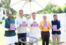 मुख्यमंत्री ने किया ‘‘उत्तराखण्ड़ की मिट्टी से-नायक से जन नायक पुष्कर सिंह धामी’’ पंचाग टेबल कैलेंडर का विमोचन