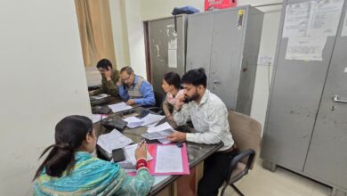 देहरादून में एलपीजी समस्याओं के समाधान के लिए कंट्रोल रूम सक्रिय, 405 शिकायतें दर्ज; कालाबाजारी पर छापेमारी में 50 सिलेंडर जब्त