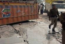 झण्डा मेला देखकर वापस जा रहे श्रद्धालुओं का वाहन दुर्घटनाग्रस्त,दो की मौत, नौ घायल