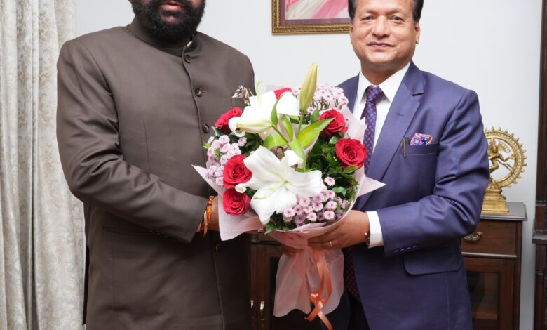 राज्यपाल से जीबी पंत कृषि विश्वविद्यालय के कुलपति की शिष्टाचार भेंट