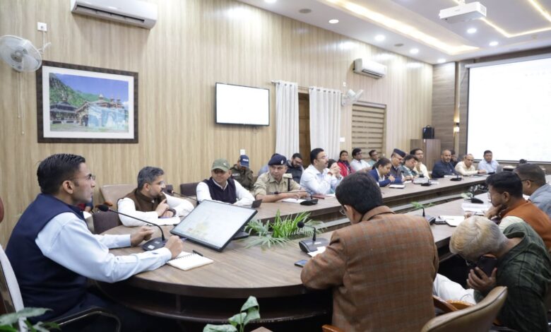 प्रधानमंत्री के भ्रमण कार्यक्रम को लेकर जिला प्रशासन अलर्ट मोड पर; डीएम ने रेखीय विभागों के अधिकारी संग की समीक्षा बैठक प्रधानमंत्री के भ्रमण कार्यक्रम को लेकर जिला प्रशासन अलर्ट मोड पर; डीएम ने रेखीय विभागों के अधिकारी संग की समीक्षा बैठक