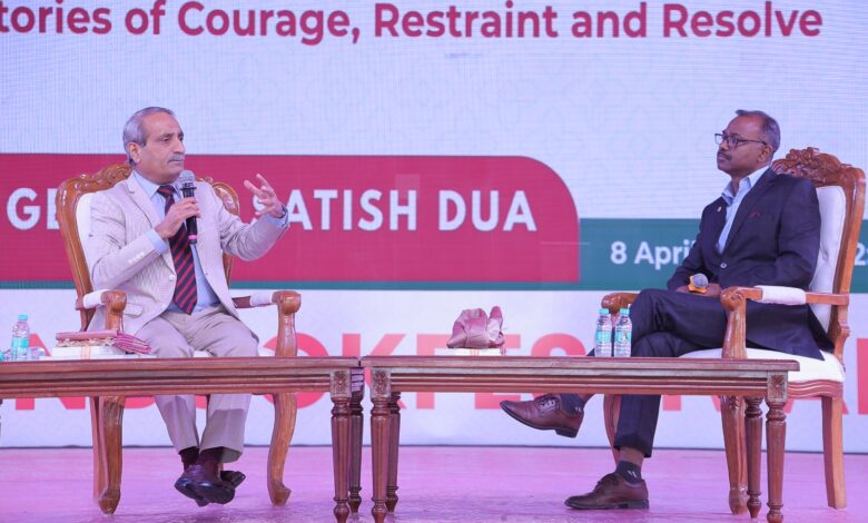 ग्रुप कैप्टन शुभांशु शुक्ला के अनुभवों ने छात्रों को किया प्रेरित, साहित्यिक सत्रों से लेकर सांस्कृतिक संध्या तक, दून बुक फेस्टिवल का पांचवां दिन रहा जोश और उत्साह से भरपूर ग्रुप कैप्टन शुभांशु शुक्ला के अनुभवों ने छात्रों को किया प्रेरित, साहित्यिक सत्रों से लेकर सांस्कृतिक संध्या तक, दून बुक फेस्टिवल का पांचवां दिन रहा जोश और उत्साह से भरपूर