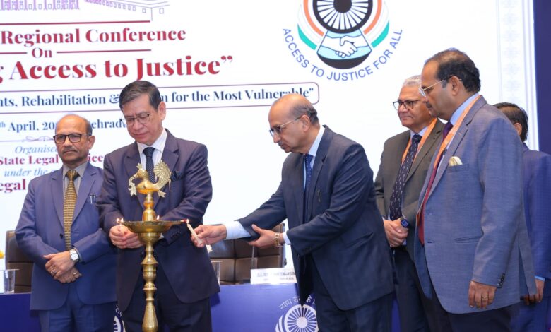 नैनीताल में नॉर्थ ज़ोन लीगल कॉन्फ्रेंस का शुभारंभ, न्याय तक पहुंच सशक्त बनाने पर मंथन नैनीताल में नॉर्थ ज़ोन लीगल कॉन्फ्रेंस का शुभारंभ, न्याय तक पहुंच सशक्त बनाने पर मंथन