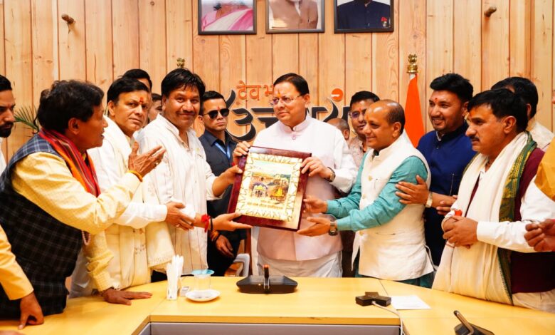 चारधाम में यात्रियों की संख्या सीमित न करने के राज्य सरकार के निर्णय का स्वागत