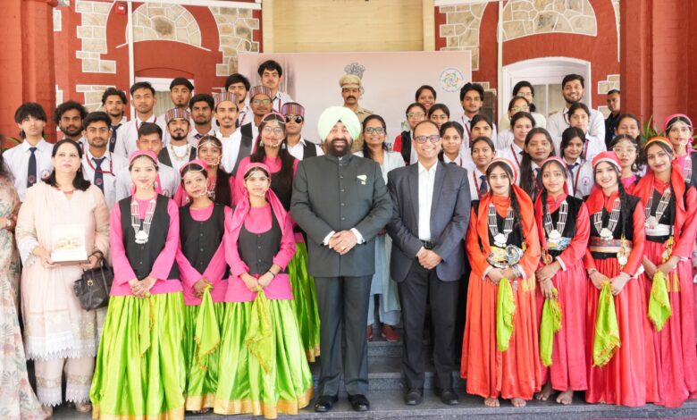 लोक भवन में मनाया गया हिमाचल प्रदेश स्थापना दिवस, सांस्कृतिक कार्यक्रमों ने बांधा समा लोक भवन में मनाया गया हिमाचल प्रदेश स्थापना दिवस, सांस्कृतिक कार्यक्रमों ने बांधा समा