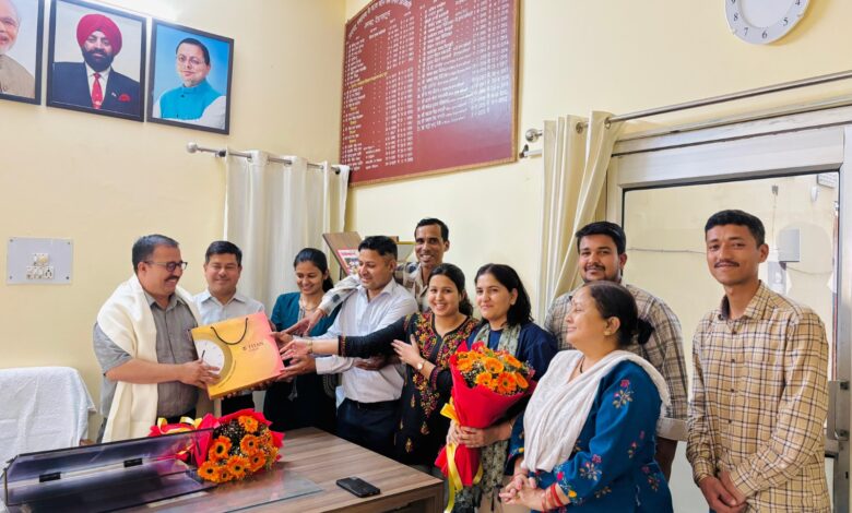 स्थानांतरण पर सहायक निदेशक बद्री चंद नेगी को दी स्नेहिल विदाई