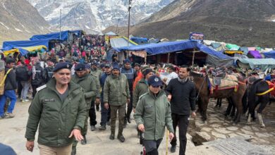 केदारनाथ यात्रा मार्ग पर एसपी रुद्रप्रयाग का पैदल निरीक्षण, सुरक्षा व व्यवस्थाओं को परखा