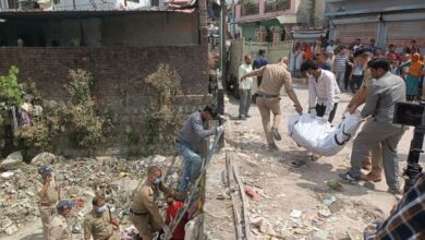 चूना भटृा क्षेत्र में अज्ञात शव मिलने से सनसनी चूना भटृा क्षेत्र में अज्ञात शव मिलने से सनसनी