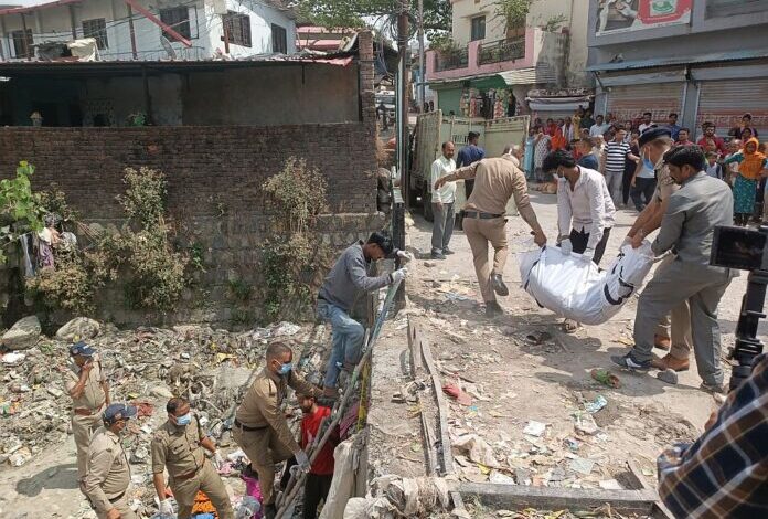 चूना भटृा क्षेत्र में अज्ञात शव मिलने से सनसनी