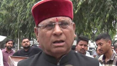 किसानो के प्रदर्शन पर मंत्री खजान दास बोले दिव्यांशु की हत्या पर हो रही राजनीति